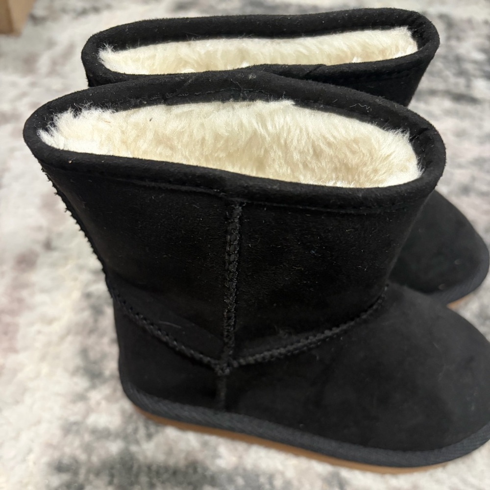 Old Navy Toddler Girls Black Kids Boots with Cream Lining size 8